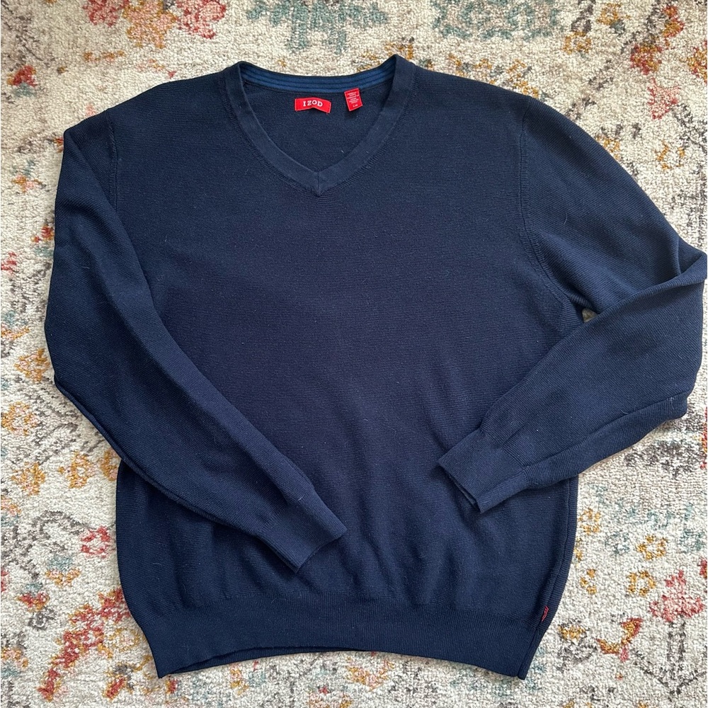 Men’s IZOD v-neck sweater size L